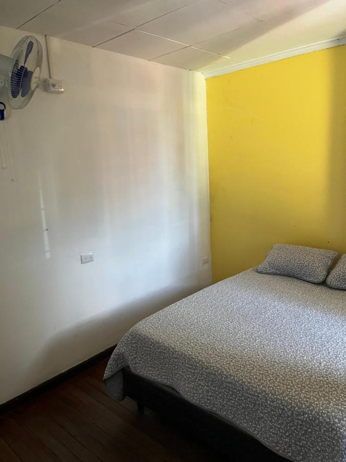 El Parque Bed And Breakfast Alajuela Екстериор снимка
